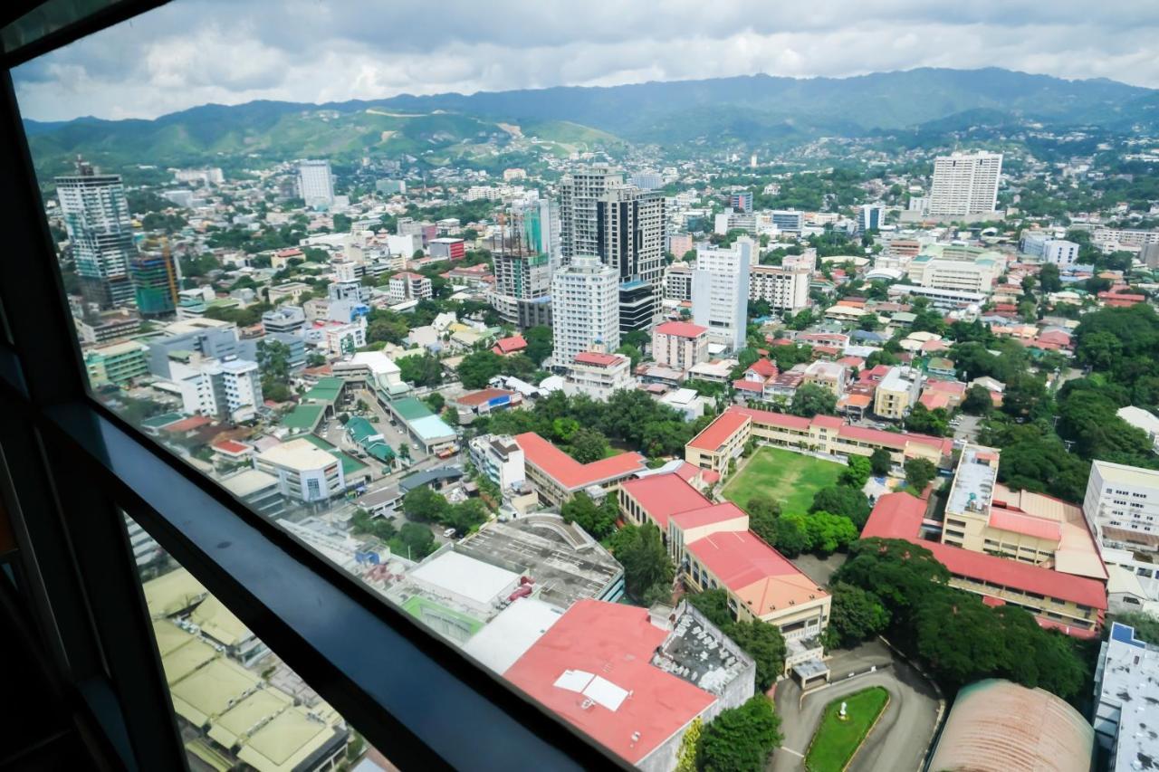 Ezeniel's Place at Horizons 101 Condominium Cebu Exterior foto